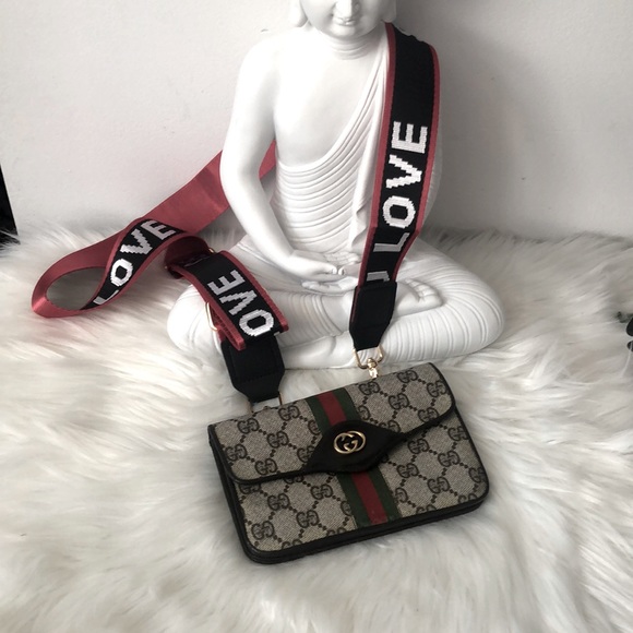 SOLD-Vintage Gucci cross body - Picture 1 of 12
